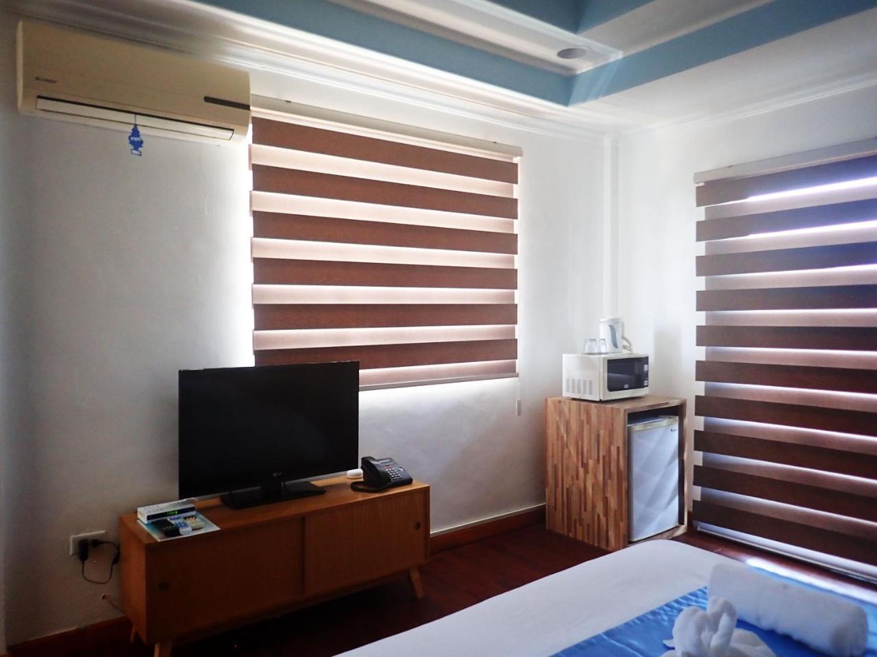 Blue Ocean View Hotel Корор Экстерьер фото